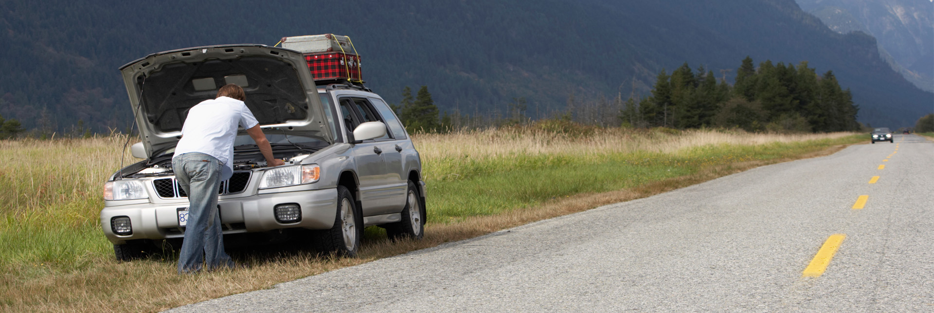 Car breaks down. Дорога на море на машине. Car Break down Road. Broken down car on the Road.